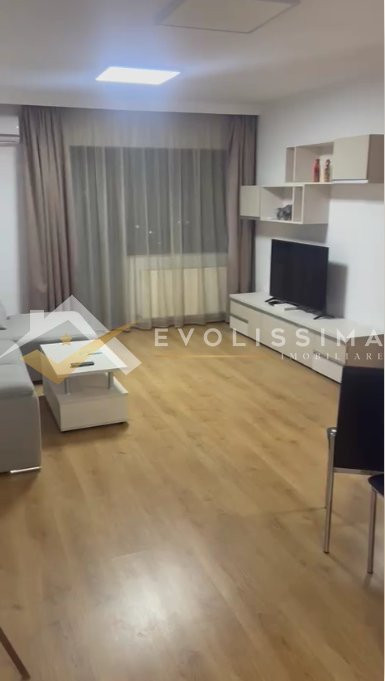 Apartament 3 camere decomandat in Barcelona Residence