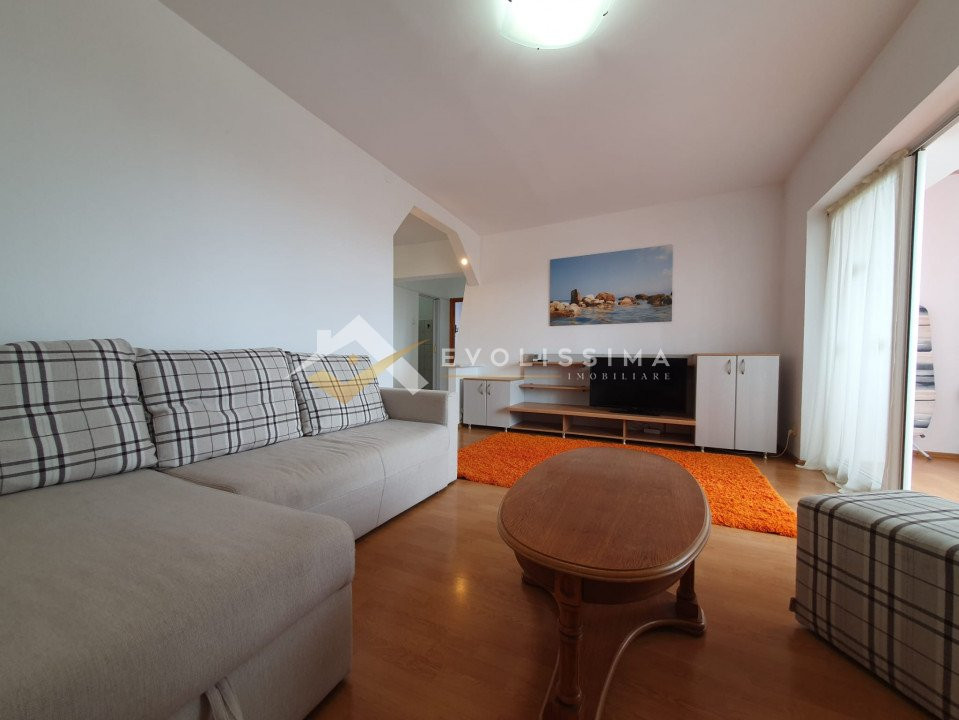 Apartament 3 camere zona Centru Civic