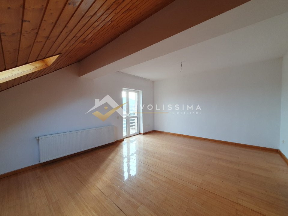 Apartament de trei camere zona Bran , Tohanu Nou Residence