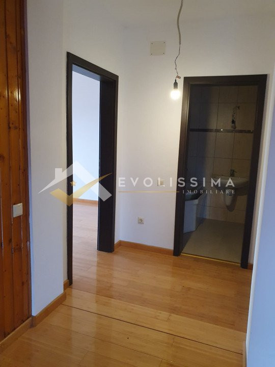 Apartament de trei camere zona Bran , Tohanu Nou Residence