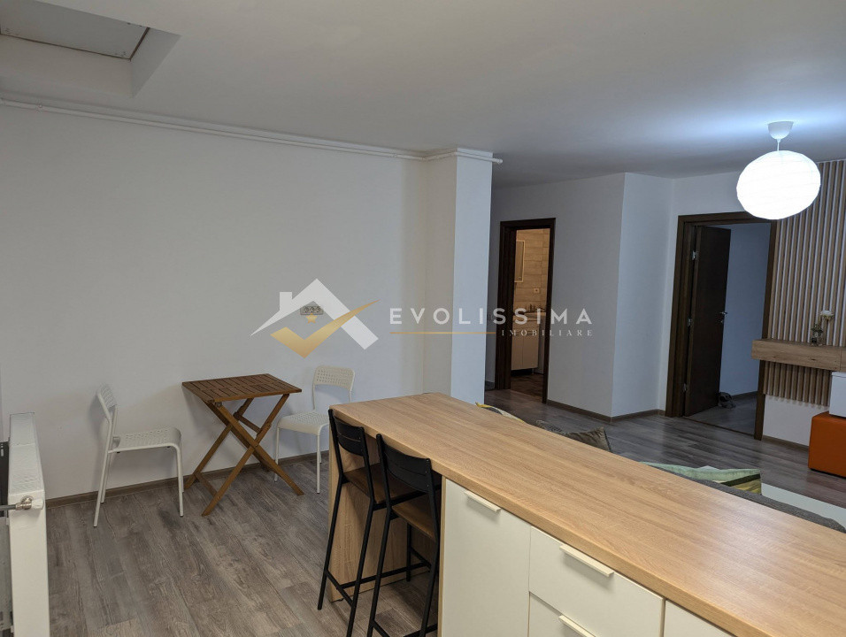 Apartament 3 camere,  Tractorul