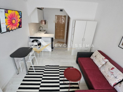 Garsoniera, zona Calea Bucuresti