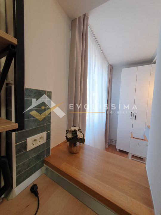 Garsoniera renovata complet , cartier Tractorul