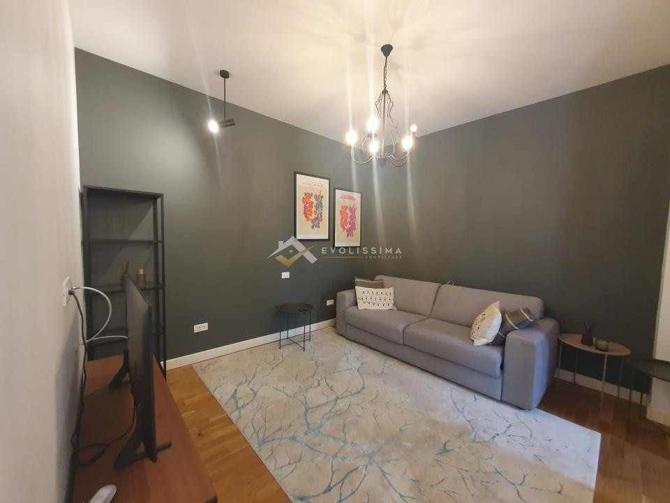 De inchiriat - Studio modern la casa, Str. Neagoe Basarab