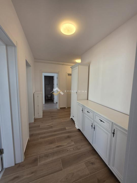 Apartament 3 camere decomandat, Cristian - Brasov