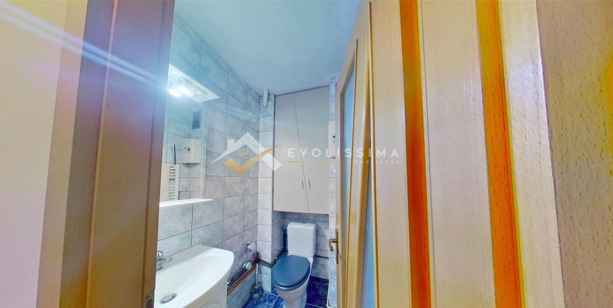 Apartament 3 camere, parter, zona Tractorul